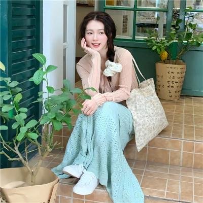 雨中的女人